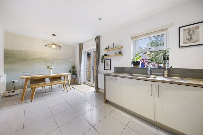 Comley Crescent